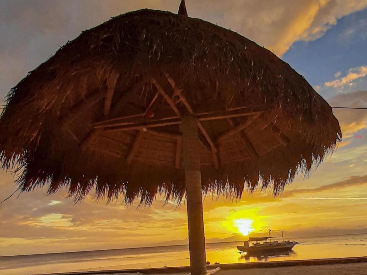 Cuestas Beach Resort And Restaurant Badian Exterior photo