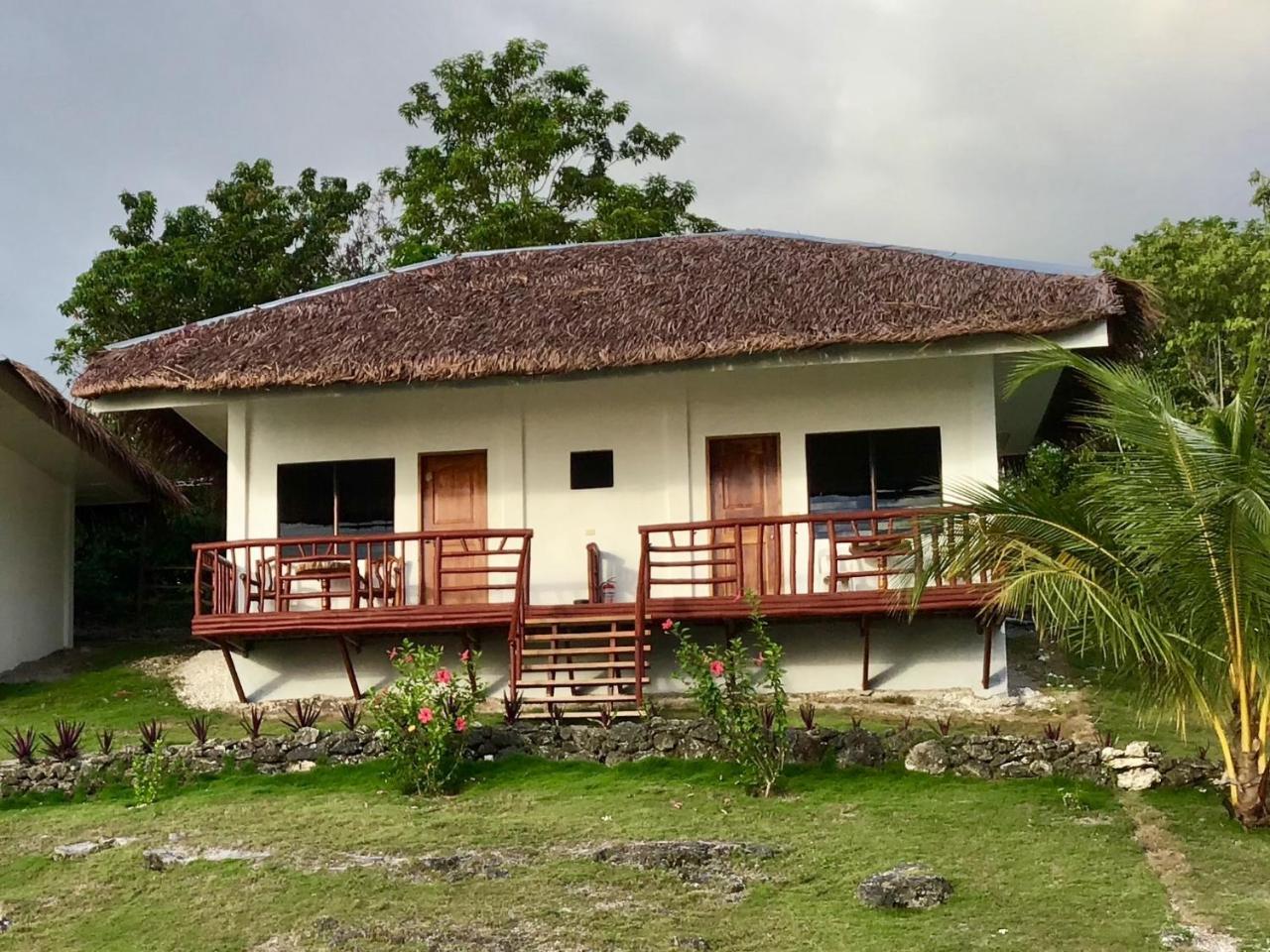 Cuestas Beach Resort And Restaurant Badian Exterior photo