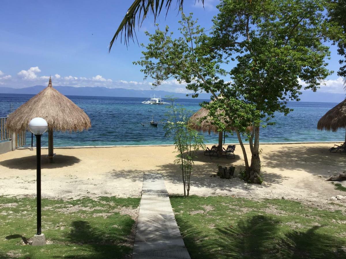 Cuestas Beach Resort And Restaurant Badian Exterior photo